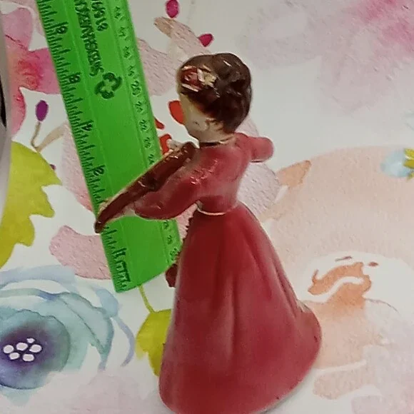 Victorian Lady in Pink Dress Playing Violin Figurine  Vintage Japan Ceramic 3D - Picture 8 of 12